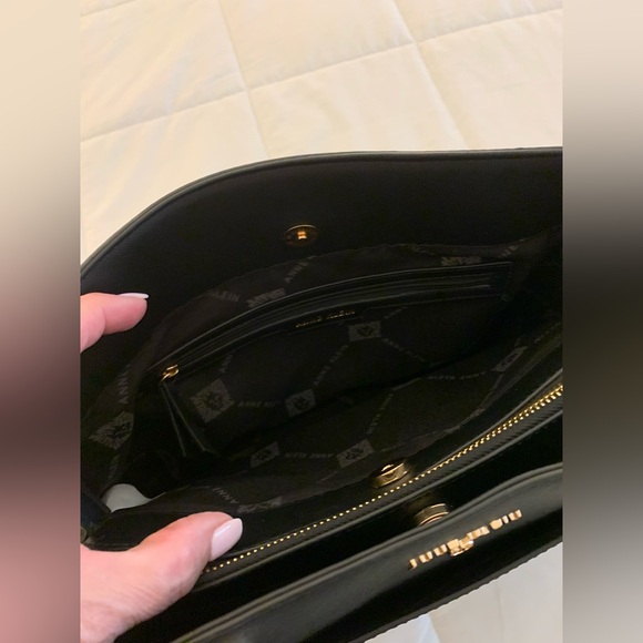 Anne Klein Black Shoulder Bag - Picture 7 of 13